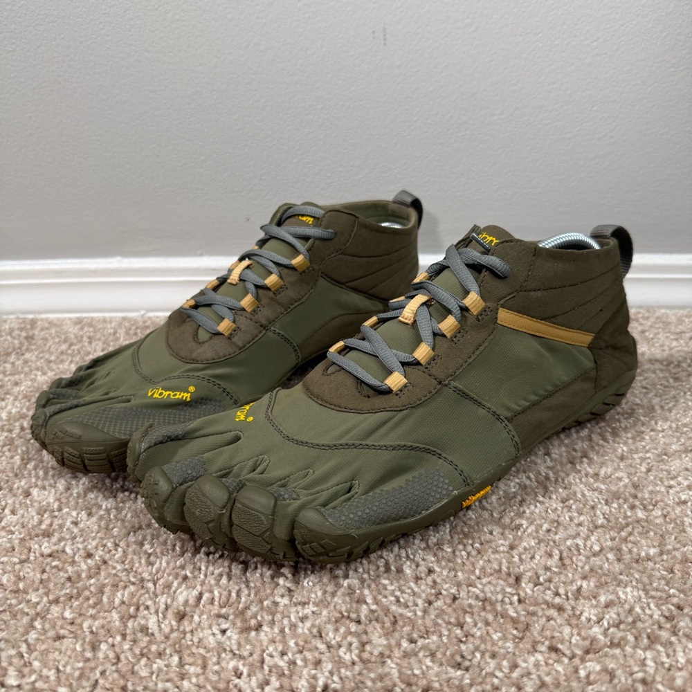 Vibram Men's Olive and Gray Shoes